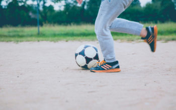 Fußball spielen